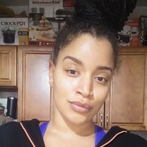 Meet your Posher, Lena